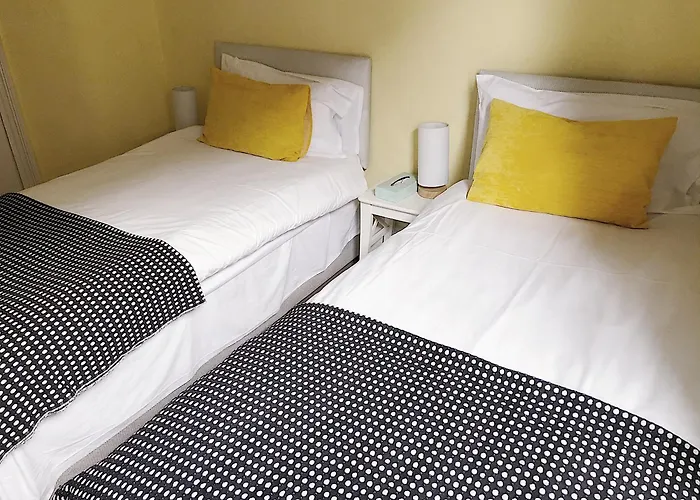 Caspian Hotel London